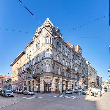 Luxury Art Deco Flat / Big Balcony Lägenhet Budapest Exteriör bild
